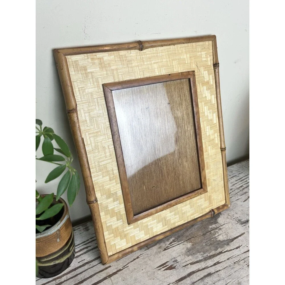 Vintage 1980’s Natural Woven Bamboo Picture Photo Frame W/ Bamboo Backing / Mint